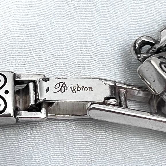 Brighton Retired Live The Life You Love Etched ID Bracelet with Brighton Tin - Picture 5 of 9